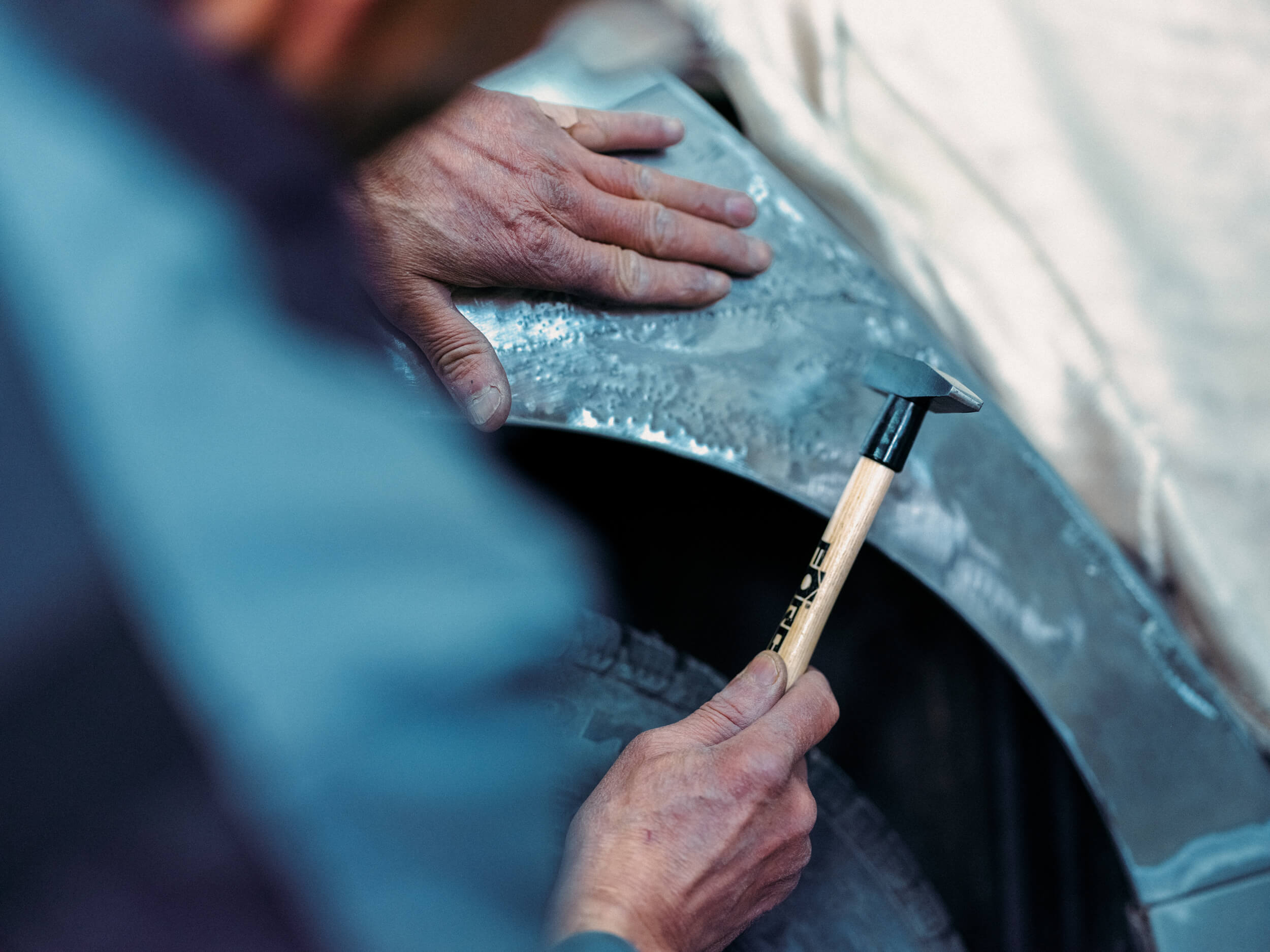 Reparaturarbeiten an der Karrosserie